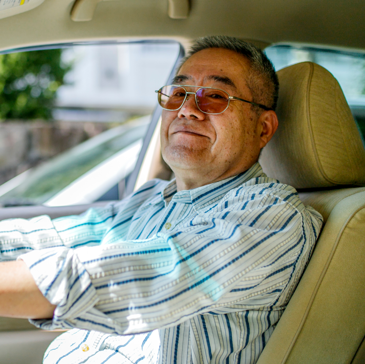 uncle-in-car